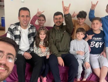 Depremzede ve diğer ihtiyaç sahibi çocuklarımıza bayramlıklarını ilettik